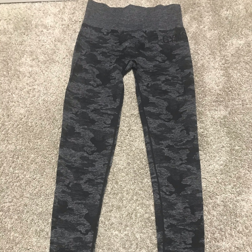 Gymshark camo seamless, SMALL